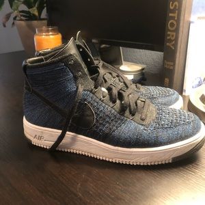 Nike Airforce 1 flyknit